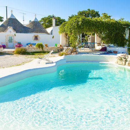 مبيت وإفطار بوتينيانو Trulli Terra Magica المظهر الخارجي الصورة